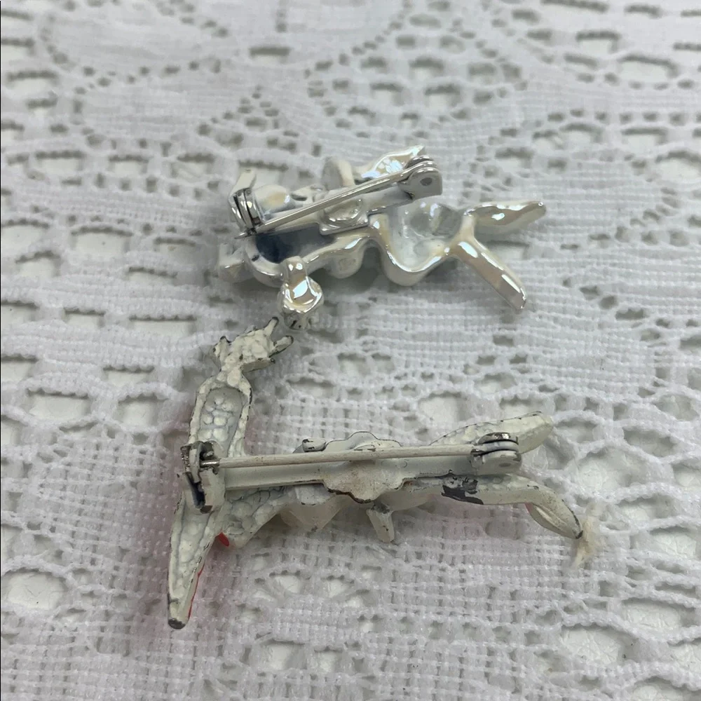 Vintage Bunny Rabbit brooches Pins Set Pink and iridescent Set of 2